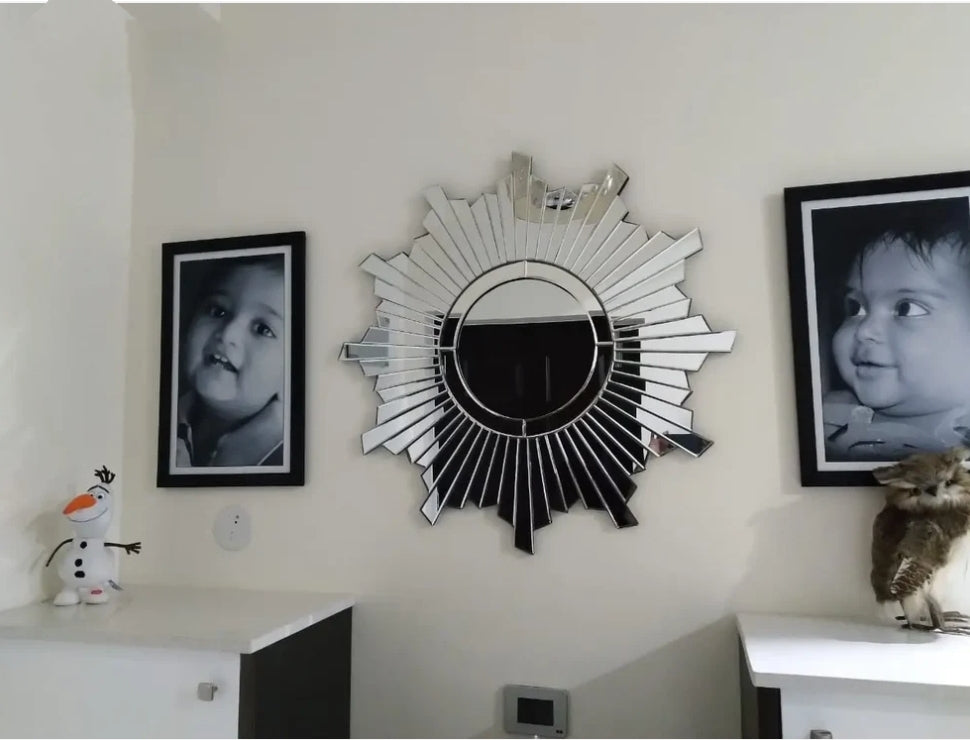 Sunburst-style faceted mirror